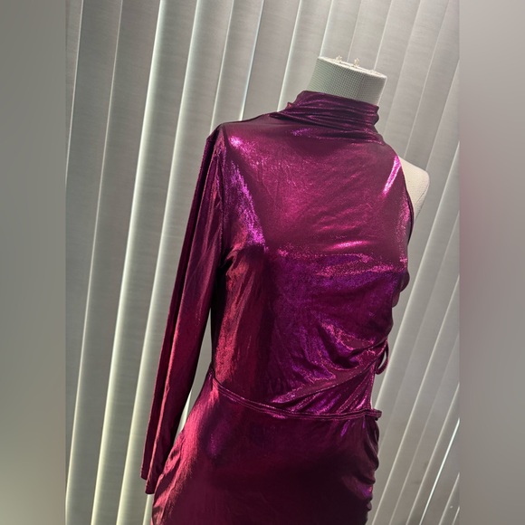 🌸BOUTIQUE pink metallic one shoulder dress ✨ - Picture 13 of 15